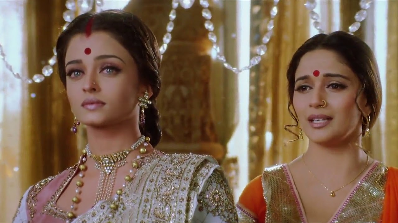 Devdas Movie Clip - Aishwarya Rai And Madhuri Dixit