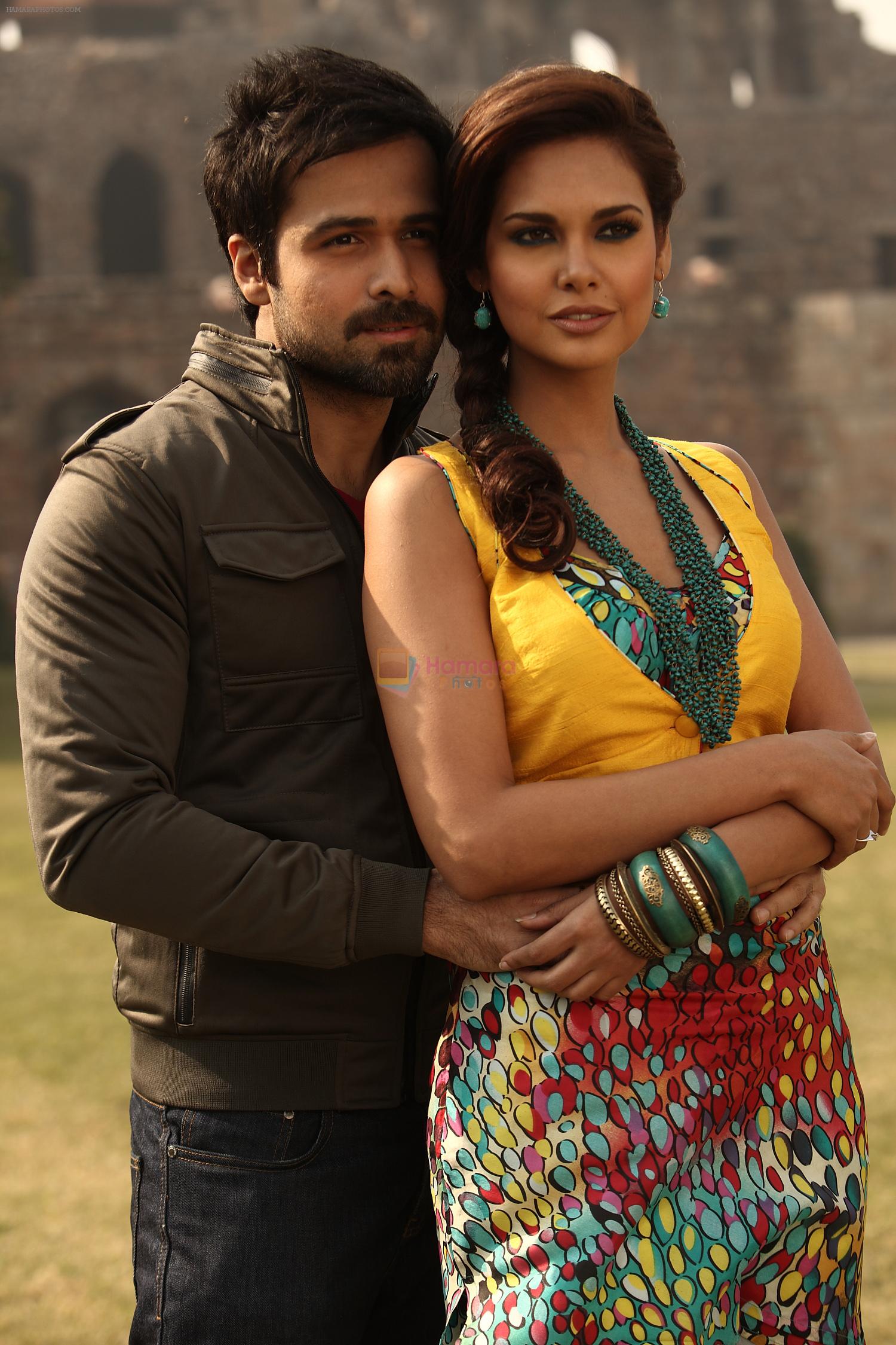 Jannat 2 Movie Quotes - Kissing Star Emraan Hashmi Romances With Esha Gupta